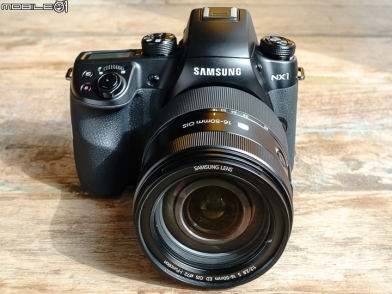 APS-C 微單戰神‧Samsung NX1