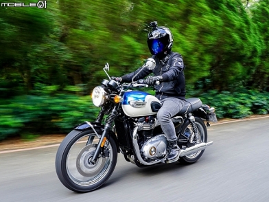 水冷加持風格不變 Triumph Bonneville T100