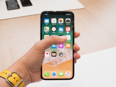 iPhone X 動手玩 解惑Face ID及消失的Home鍵