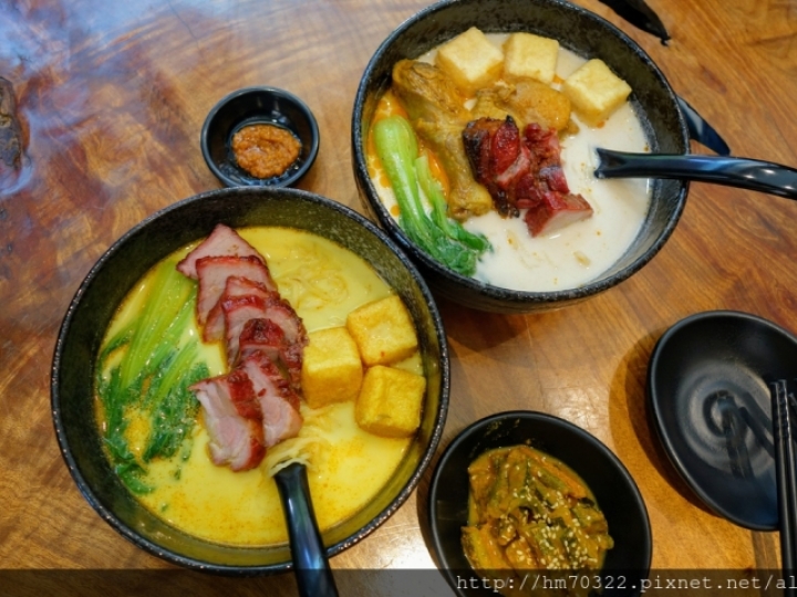 『桃園美食』- 蘆竹區奉化路.小檳城特色南洋麵食 / 南崁 / 巷弄美食 / 食尚玩家