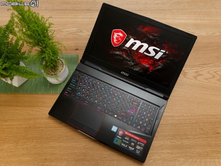 MSI GE63VR 7RF Raider 滿載華麗的電競元素
