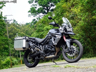 英式多功能悍虎 Triumph Tiger 800 XRx