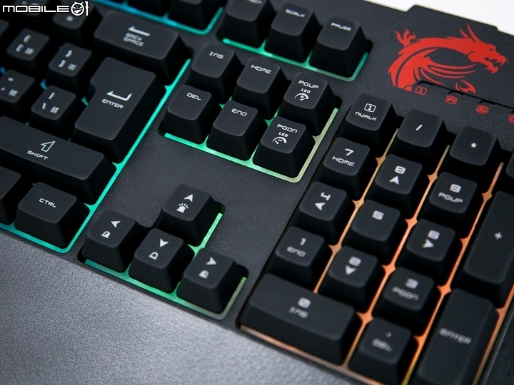 就是要炫光 MSI VIGOR GK40電競鍵盤開箱分享!