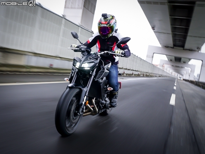 三缸扭力 大師操控!2018 YAMAHA MT-09 ABS