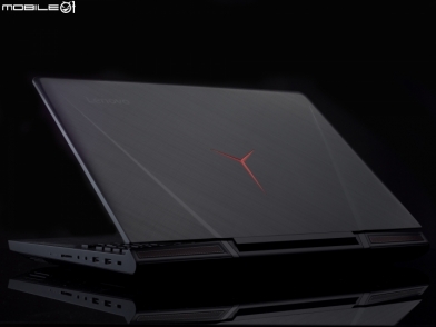 具備單鍵超頻與多彩機械鍵盤的 Lenovo IdeaPad Y900