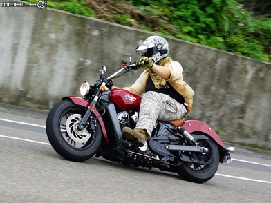 美式傳奇猛爆上路 2015 Indian Scout