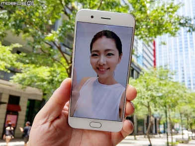 OPPO R11「前後20MP相機+無敵美顏」台版測試