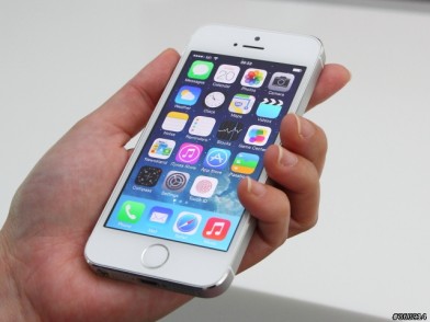 iPhone 5S開賣 開箱開機 拍照簡單試玩