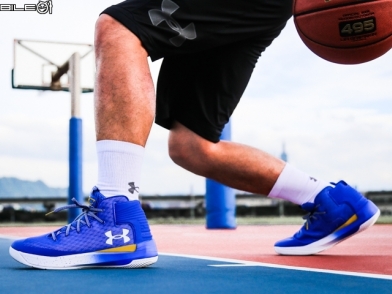 反應更靈活 Under Armour Curry 3Zer0