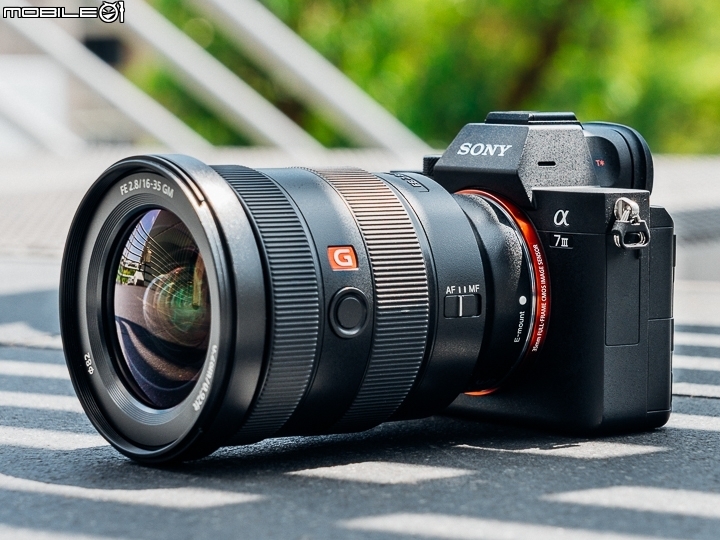 六萬有找!平民機皇的逆襲 Sony A7 III 搶先試玩!