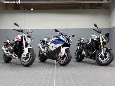 新車抵台 BMW 2015 R1200R/S1000RR/F800R 獨家開箱報導