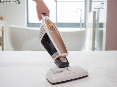 連床墊都乾淨 伊萊克斯完美管家淨蟎3in1無線吸塵器 (ZB3233B)