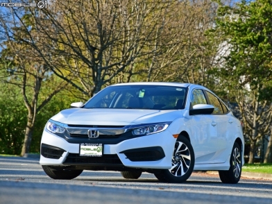 是否值得繼續等待?Honda第十代Civic加拿大試駕