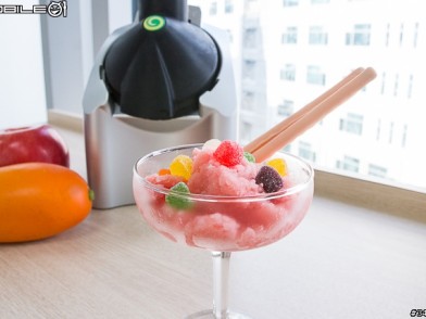 美味健康無負擔--Yonanas 水果冰淇淋機開箱試用
