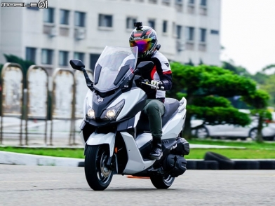 質感旅跑登場 SYM CRUiSYM 300i ABS 全球首試!