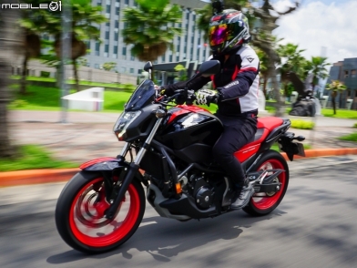 實用取向科技街車 2017 HONDA NC750S DCT