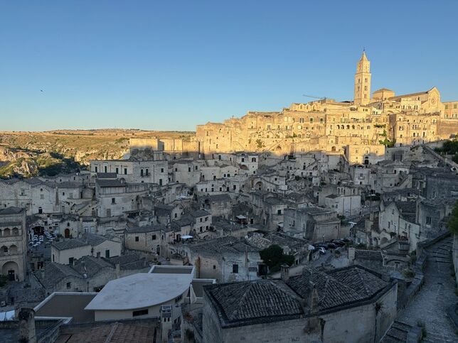 意大利🇮🇹Bari巴里港之旅第一天,到達Matera馬泰拉古城